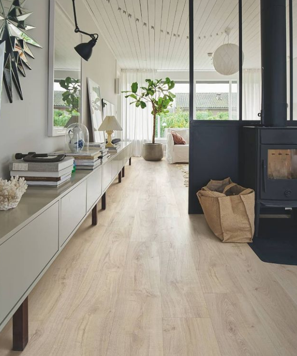 an image of a white laminate floor in the kitchen of a modern home